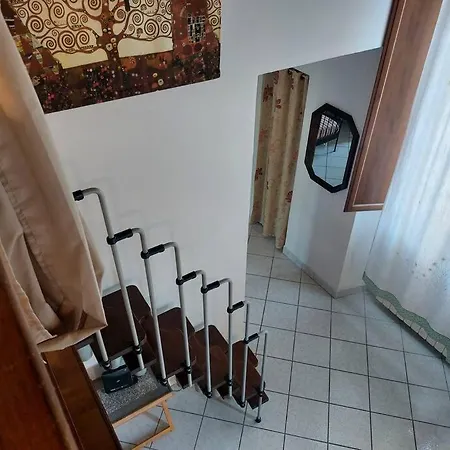 Simona 2 Lägenhet Florens